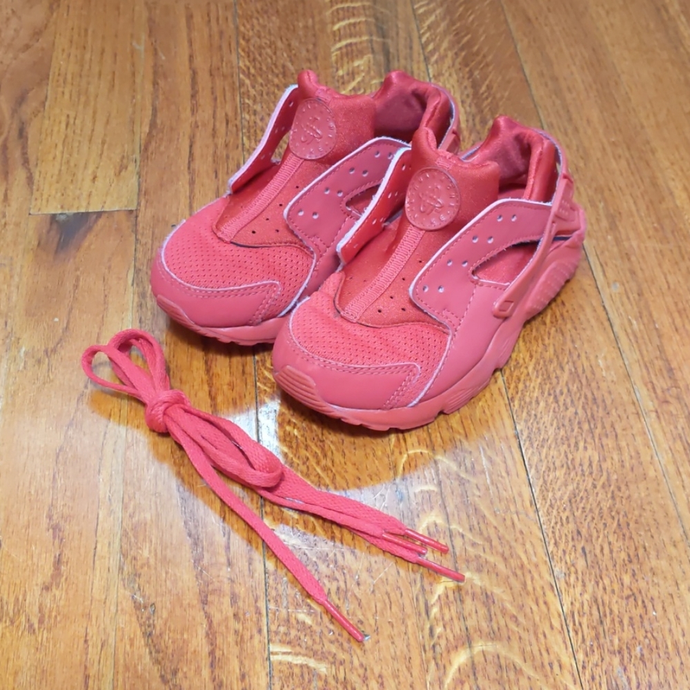 Nike 11c Boys Red Huarache Shoes!